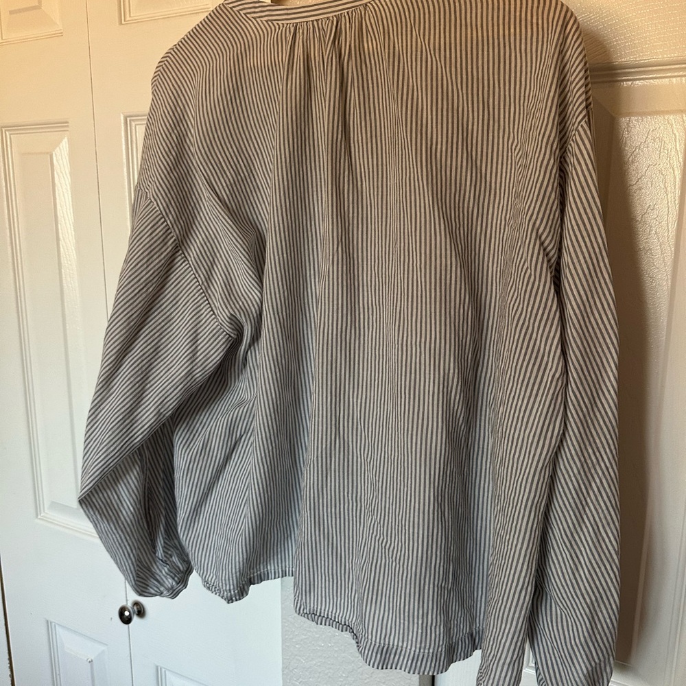 Doen Jane Striped Button-Front Blouse - Picture 6 of 7